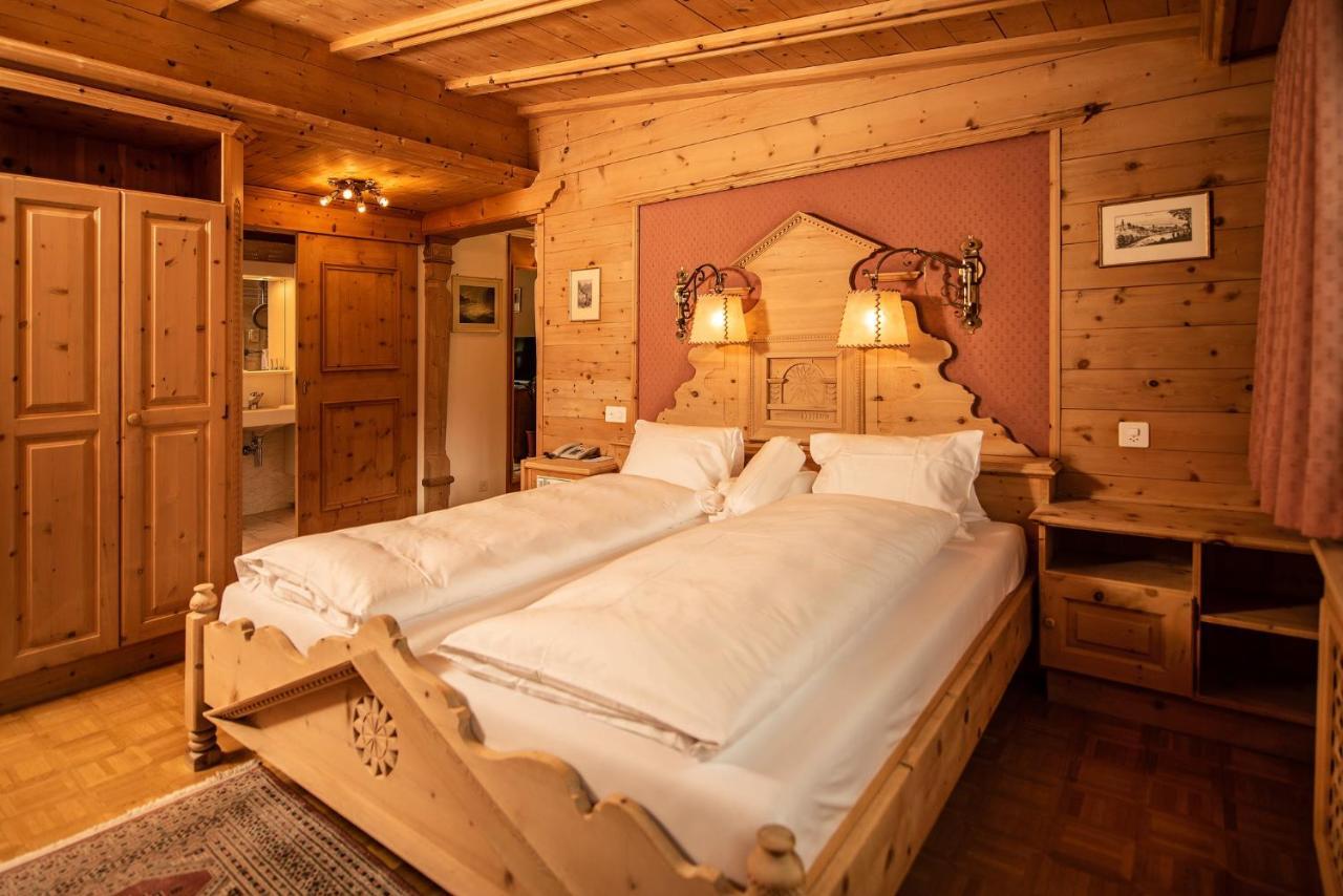 Schlosshotel Chaste Tarasp Exterior foto